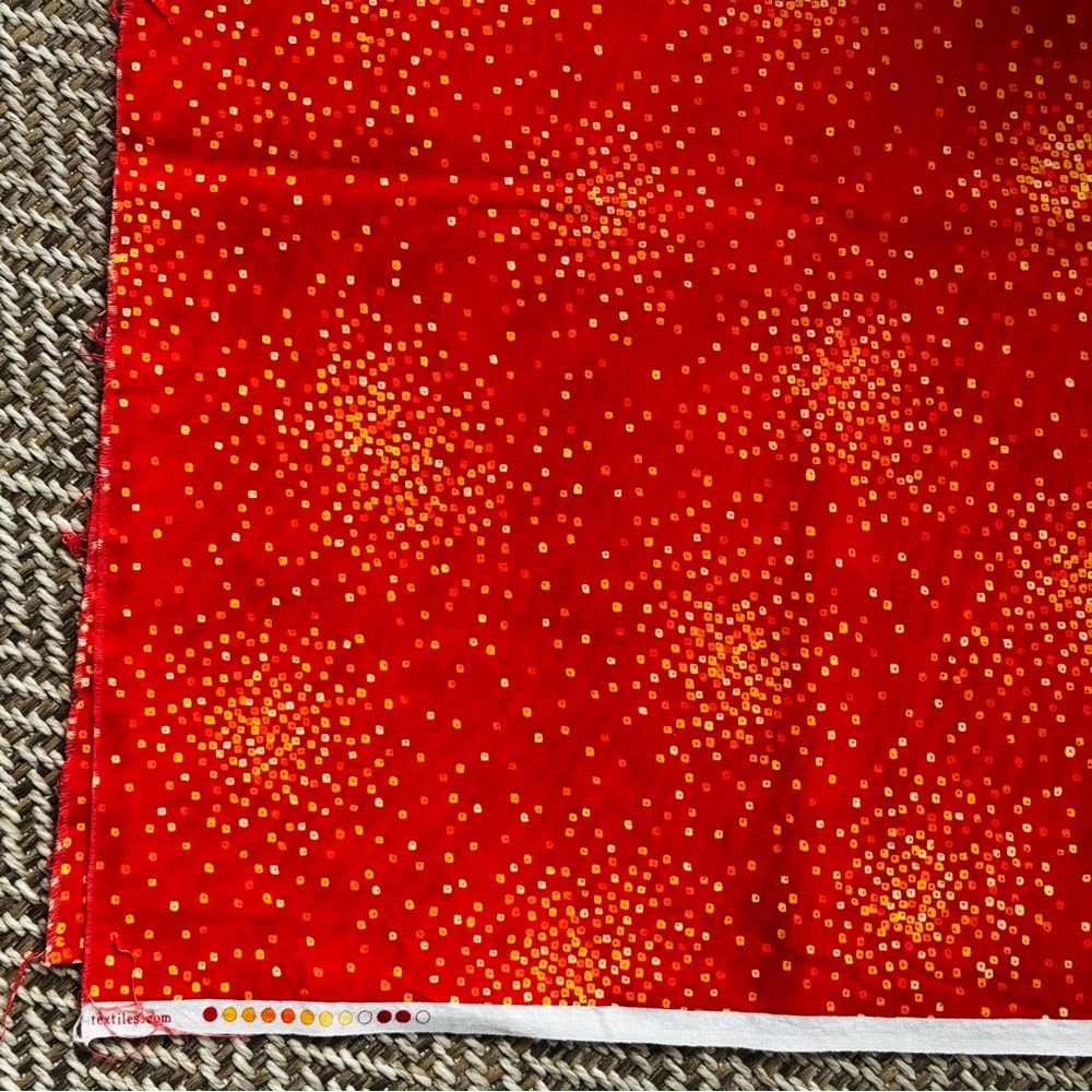 Laurel Burch “LB Basics”, 1 yard, Red blender fabric